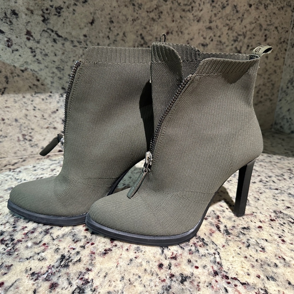 Great price  G-STAR raw knitted combat Armygreen booties size 9